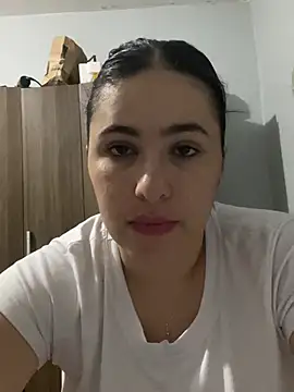 IvettSt  online show from 08/04/26, 03:21