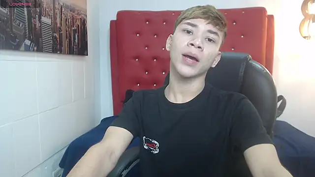 nathanclay online show from 12/04/25, 03:38