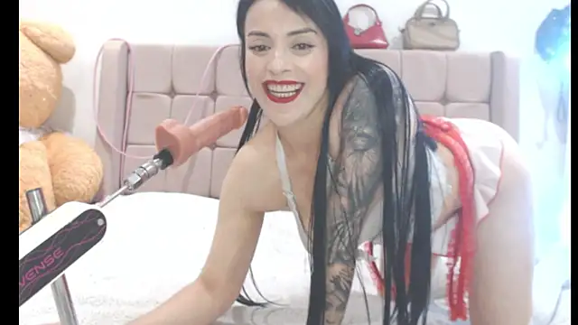 Snapshot of HotAss_Hally chatting on 06/11/26, 05:16 HotAss Hally online show from 06/11/26, 05:16