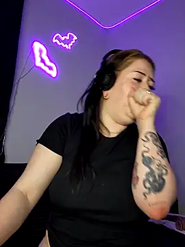 HarleyDemon666 online show from 11/23/25, 04:34