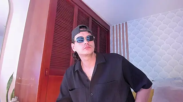 Cristian blaze online show from 02/15/26, 09:19