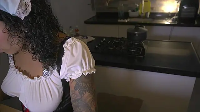 kyria 1 online show from 10/03/25, 11:02