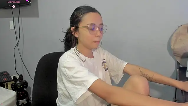 Snapshot of brisazanes chatting on 07/18/26, 03:54 brisazanes online show from 07/18/26, 03:54