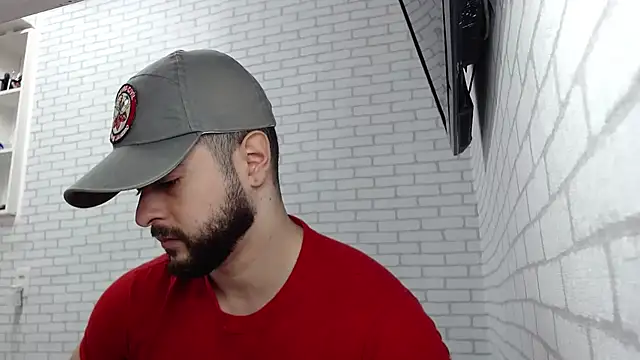 BombeiroHotx online show from 11/18/25, 10:03