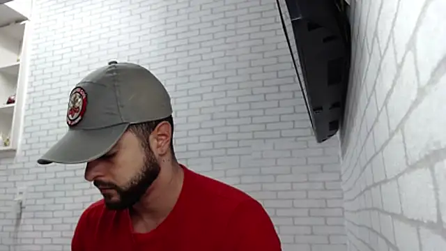 BombeiroHotx online show from 02/11/26, 10:37