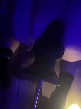 Snapshot of BottomCamp chatting on 02/13/26, 03:35 BottomCamp online show from 02/13/26, 03:35