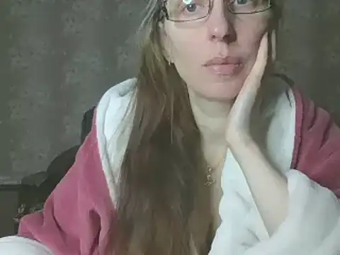 CandiCole online show from 04/22/26, 04:37