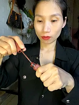 MinHiNi online show from 10/02/25, 01:23