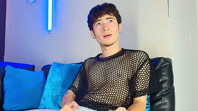  DantFox  online show from 10/28/25, 08:11