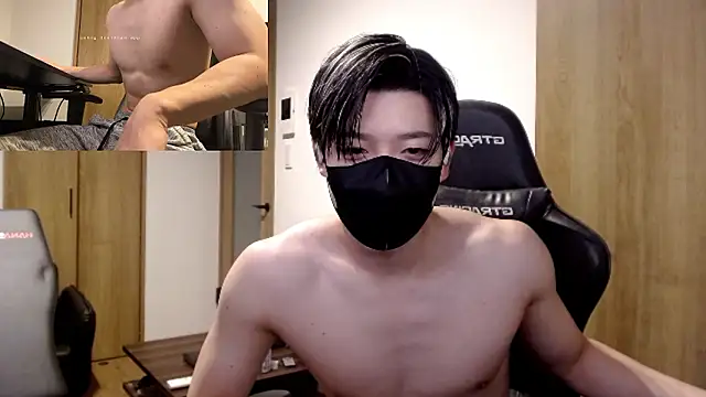 Snapshot of Mei-Tanaka chatting on 11/19/25, 01:44 Mei-Tanaka online show from 11/19/25, 01:44