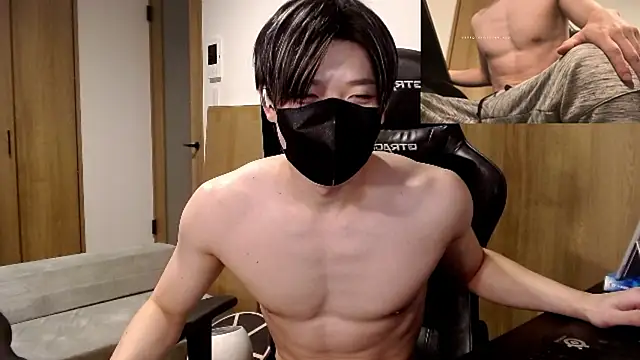 Snapshot of Mei-Tanaka chatting on 11/28/25, 02:20 Mei-Tanaka online show from 11/28/25, 02:20