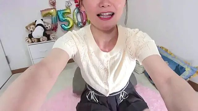 Snapshot of yuzukichi_jp chatting on 05/19/26, 12:44 yuzukichi jp online show from 05/19/26, 12:44