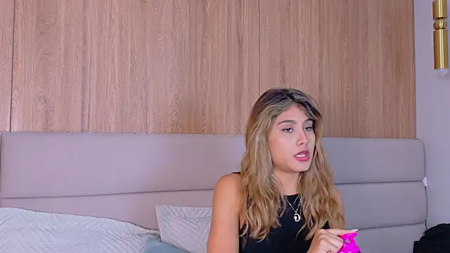 ZoehAngel online show from 04/21/26, 12:00