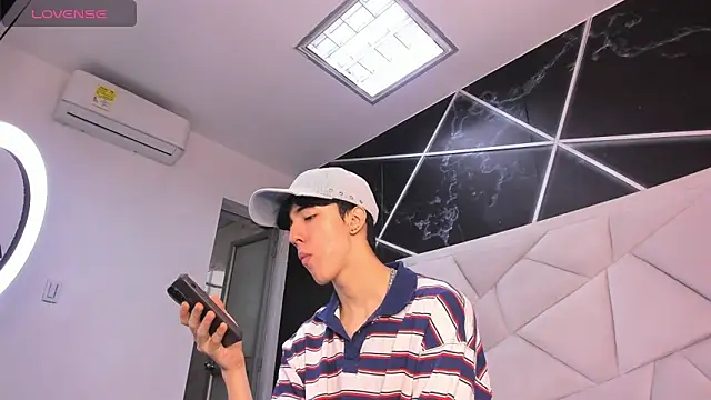 AerumChae online show from 04/23/26, 12:15