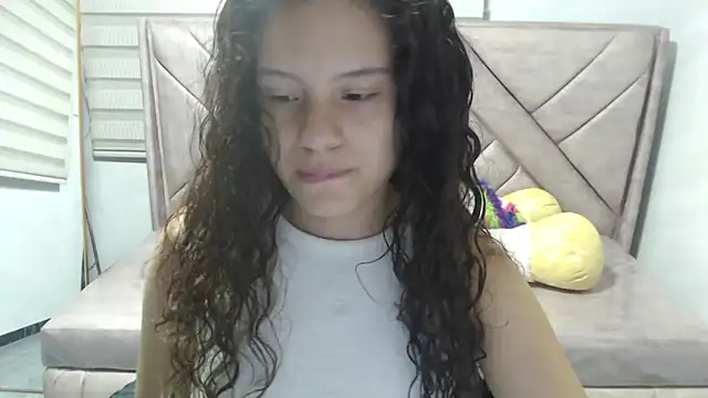 Velvet Moon V online show from 09/22/25, 01:02