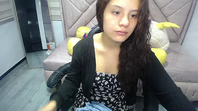 Velvet Moon V online show from 09/25/25, 01:04