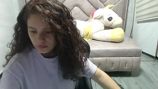 Velvet Moon V online show from 10/31/25, 12:17