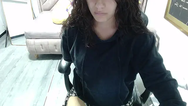 Velvet Moon V online show from 12/15/25, 01:26