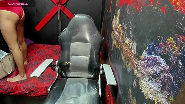 miatentazione online show from 11/14/25, 01:10