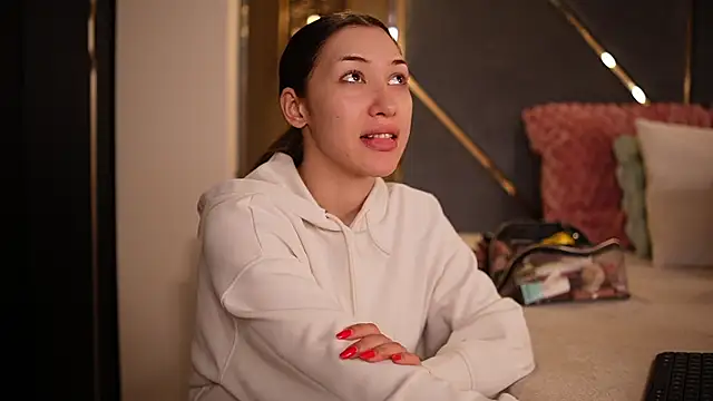  ChloeLee  online show from 02/17/26, 08:44