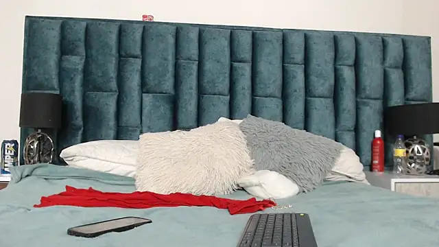 Snapshot of Emma_Foxi chatting on 11/20/25, 08:52 Emma Foxi online show from 11/20/25, 08:52