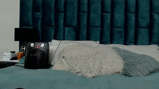 Snapshot of Emma_Foxi chatting on 11/26/25, 09:49 Emma Foxi online show from 11/26/25, 09:49