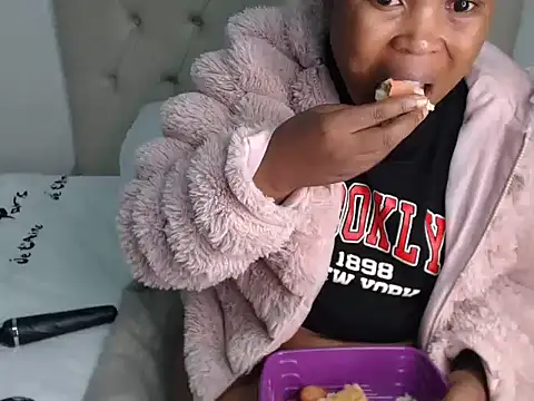 Lolly Ramochele online show from 04/19/26, 10:56