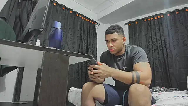 evan hardy online show from 09/09/25, 02:22