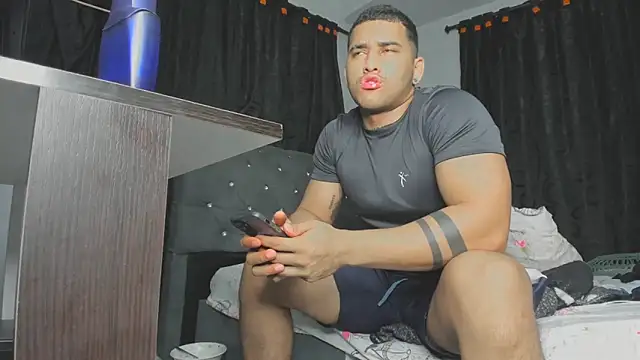 evan hardy online show from 09/23/25, 02:47