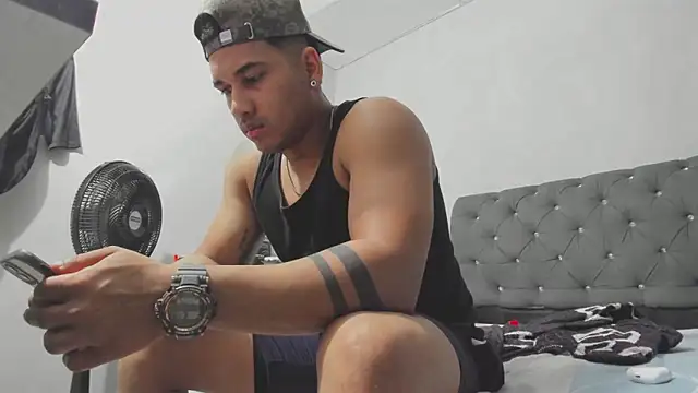 evan hardy online show from 11/05/25, 03:06