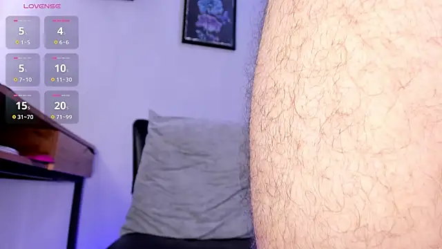 Snapshot of Noah_devil_ chatting on 11/11/25, 02:55 Noah devil online show from 11/11/25, 02:55