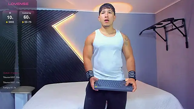 Horny nick18 online show from 04/01/26, 11:44