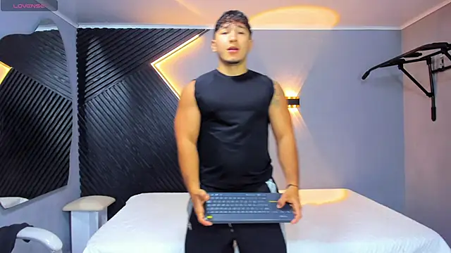 Horny nick18 online show from 04/22/26, 11:45