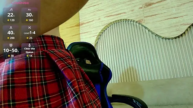 valentina r  online show from 03/13/26, 07:59