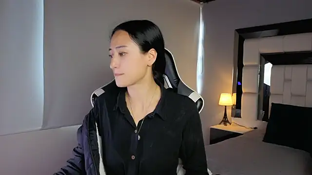 Adhara7 online show from 04/02/26, 09:34