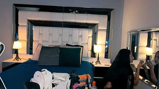 Adhara7 online show from 04/22/26, 08:10