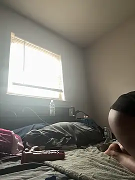 PrettyBabriexox online show from 12/19/25, 04:58