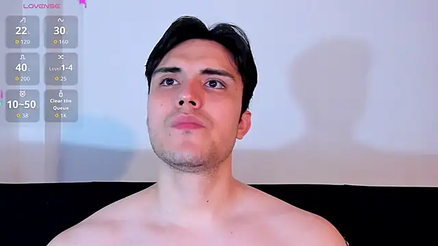 Snapshot of jasonxd9898 chatting on 10/31/25, 01:06 jasonxd9898 online show from 10/31/25, 01:06