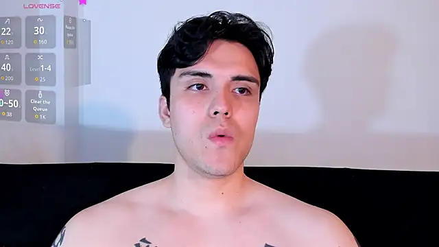 Snapshot of jasonxd9898 chatting on 11/04/25, 01:05 jasonxd9898 online show from 11/04/25, 01:05