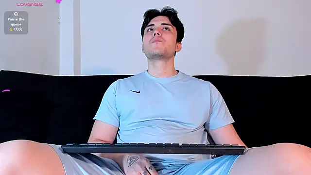 Snapshot of jasonxd9898 chatting on 11/06/25, 12:55 jasonxd9898 online show from 11/06/25, 12:55