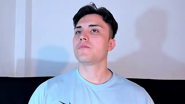 Snapshot of jasonxd9898 chatting on 11/10/25, 01:15 jasonxd9898 online show from 11/10/25, 01:15