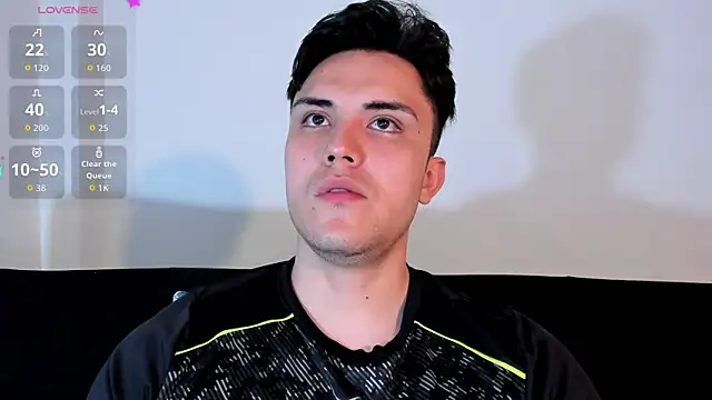 Snapshot of jasonxd9898 chatting on 11/11/25, 01:33 jasonxd9898 online show from 11/11/25, 01:33