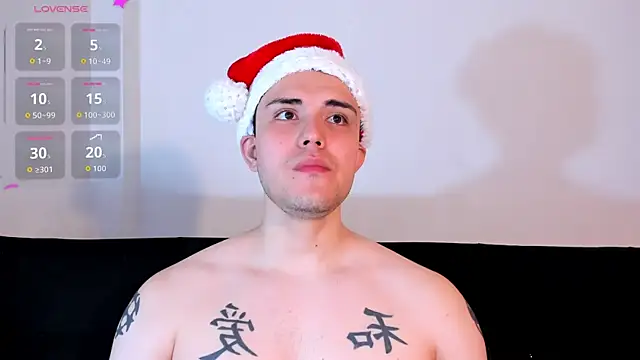 Snapshot of jasonxd9898 chatting on 11/17/25, 02:39 jasonxd9898 online show from 11/17/25, 02:39