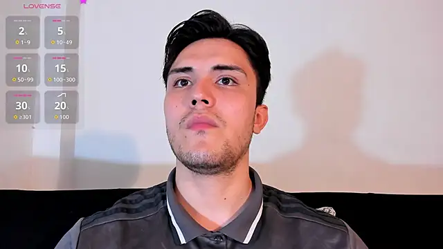 Snapshot of jasonxd9898 chatting on 11/28/25, 01:41 jasonxd9898 online show from 11/28/25, 01:41