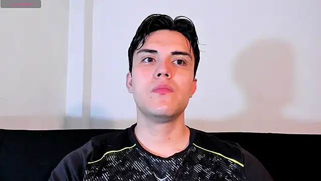 Snapshot of jasonxd9898 chatting on 12/14/25, 03:06 jasonxd9898 online show from 12/14/25, 03:06