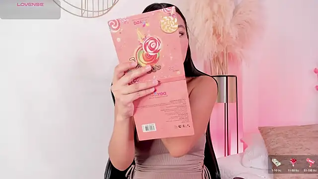 MartinnaGreco online show from 11/21/25, 08:40