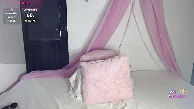 Snapshot of ms_ivanna chatting on 05/26/26, 10:06 ms ivanna online show from 05/26/26, 10:06