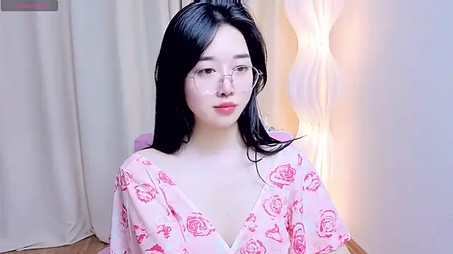 Miu-999 online show from 04/24/26, 07:00