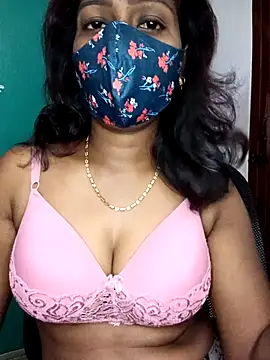 Snapshot of Tamil_kavinila chatting on 10/10/25, 10:36 Tamil kavinila online show from 10/10/25, 10:36