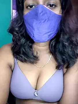 Snapshot of Tamil_kavinila chatting on 10/17/25, 10:18 Tamil kavinila online show from 10/17/25, 10:18